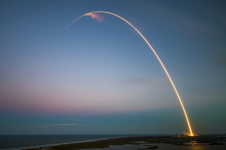 Irán újabb kísérletet hajtott végre ballisztikus rakétával