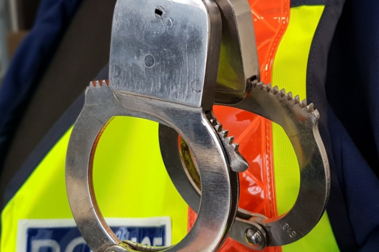 Nem tartóztatta le a bíróság a csepeli kábítószerlabor kapcsán őrizetbe vett gyanúsítottakat