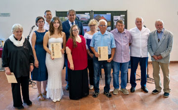 Megnyílt az AMKA 33. országos nyári–őszi kiállítása Gödöllőn