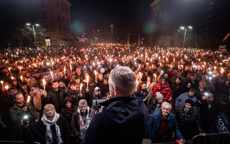 Magyar Péter: sem Ukrajna, sem Oroszország nem zsarolhatja a szuverén EU- és NATO-tag Magyarországot