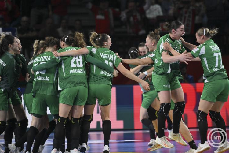Női kézilabda EB - A világbajnok franciák legyőzésével bronzérmes a magyar válogatott