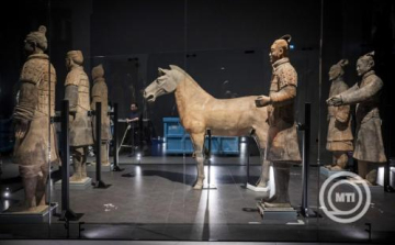 Már érkeznek a kínai agyagkatonák a Szépművészeti Múzeum kiállítására